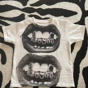 Graphic T-shirt cropped
